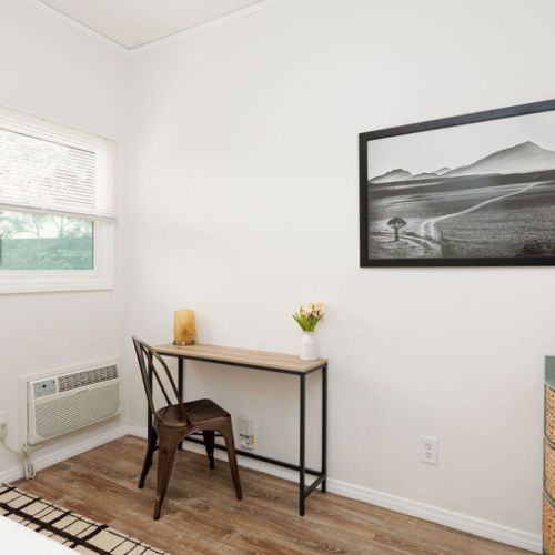 Work desk in smaller bedroom