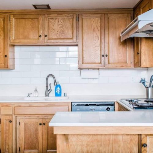 Fully stocked kitchen!