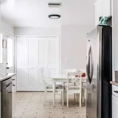Kitchen + dining area
