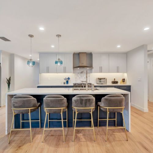 Kitchen island seating