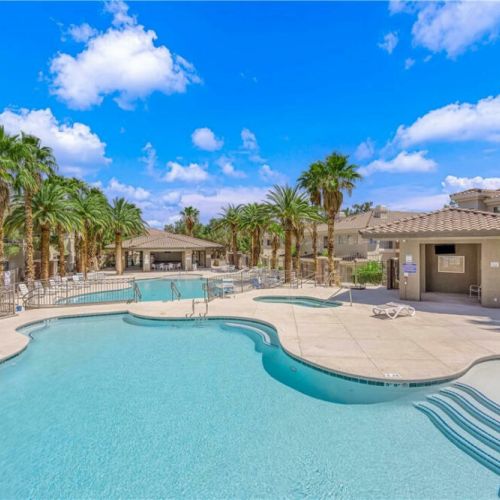 3 pools and a jacuzzi. Perfection.