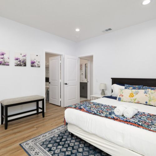 Master Bedroom has an en-suite bathroom and walk-in closet!
