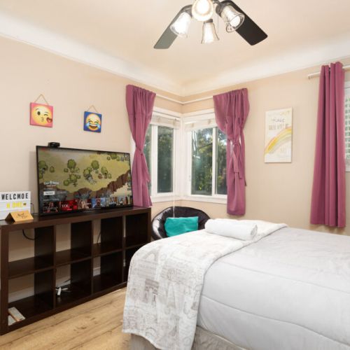 Every room has a 4K Smart TV and a ceiling fan to make your stay comfortable. :)