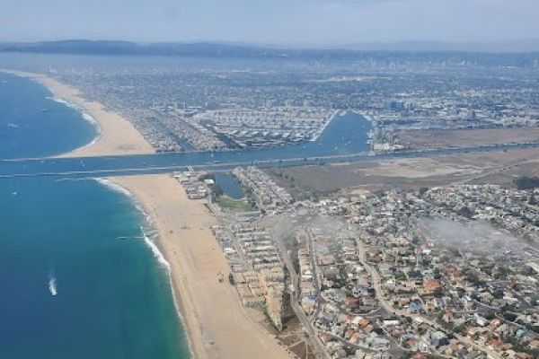 Dockweiler Beach