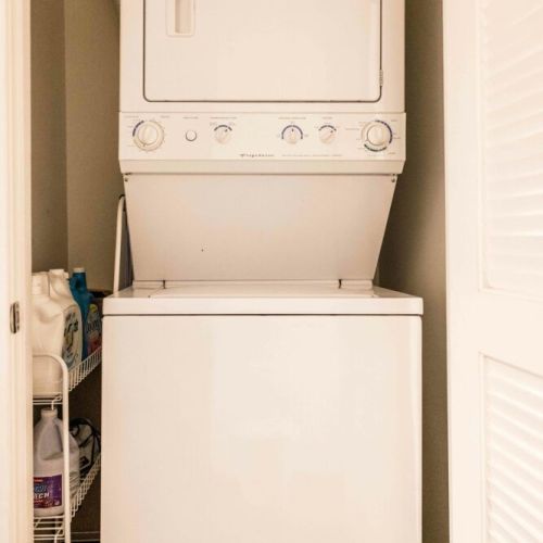 Washer + Dryer provided!