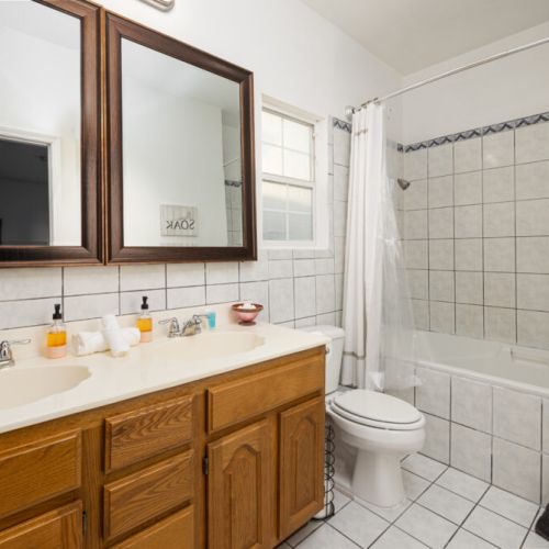 Double sink bathroom connected to the master bedroom