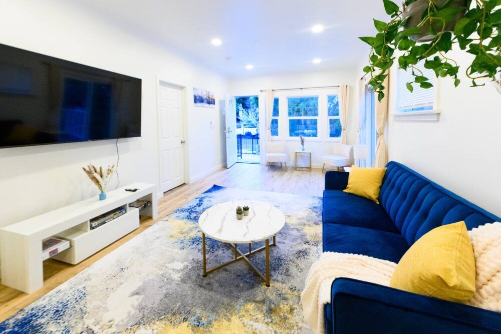 West Adams 23rd 3BD Main Image