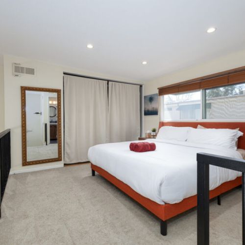 Master bedroom - loft style
