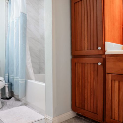 Full bathroom!