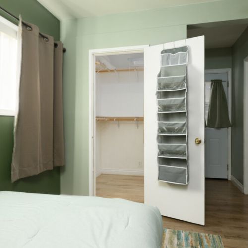 Generous walk-in closet with plenty of storage!